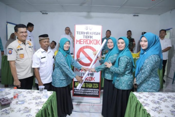 Ketua TP PKK Berikan Pembinaan Dalam Rangka Lomba PHBS di Sijabut