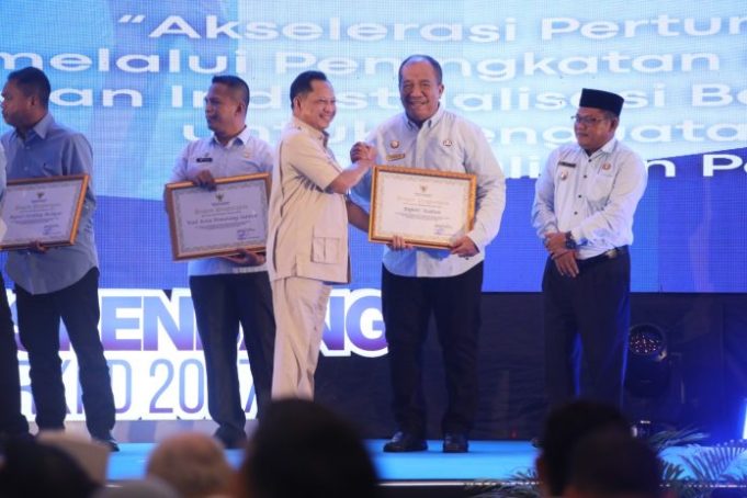 Musrenbang RKPD Provsu 2027, Bupati Asahan Terima Penghargaan atas Kepedulian Bencana