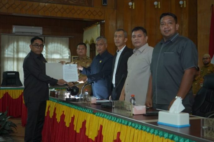 Wakil Bupati Asahan Hadiri Paripurna Penyampaian Rekomendasi LKPJ Tahun Anggaran 2025