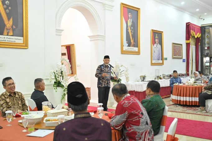 Mahyeldi Puji Kinerja Muhibuddin Selama Menjabat sebagai Kajati Sumbar