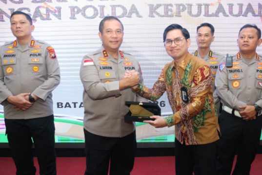 Polda Kepri Raih Penghargaan BPJS Kesehatan, Perkuat Sinergi Sukseskan Program JKN dan Pelayanan Publik