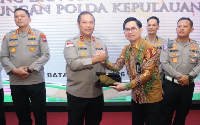 Polda Kepri Raih Penghargaan BPJS Kesehatan, Perkuat Sinergi Sukseskan Program JKN dan Pelayanan Publik