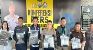 Satresnarkoba Polresta Tanjungpinang Musnahkan 4,6 Kg Sabu dan 4,5 Kg Ganja, Empat Tersangka Diamankan