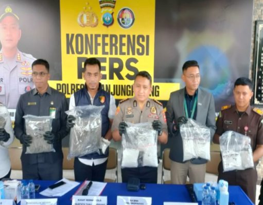 Satresnarkoba Polresta Tanjungpinang Musnahkan 4,6 Kg Sabu dan 4,5 Kg Ganja, Empat Tersangka Diamankan