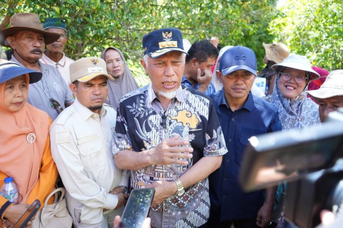 Gubernur – Wagub Sumbar Sampaikan Duka Cita Wafatnya Ibunda Kapolda Sumbar