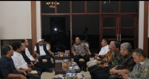 Bupati Asahan Serahkan Bantuan Keuangan Rp 30 Miliar Untuk Percepatan Pemulihan Pasca Bencana Kabupaten Bireuen