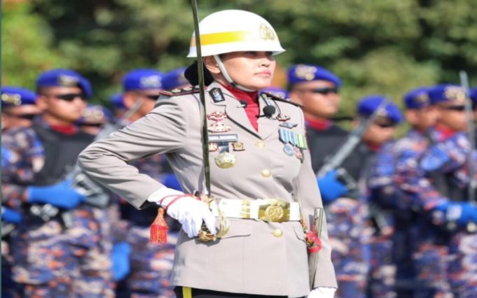 Srikandi Bhayangkara Polda Kepri Ambil Peran Strategis sebagai Petugas Upacara Hari Bhayangkara ke-80, Bukti Profesionalisme Polwan