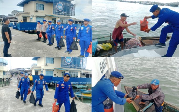 Satpolairud Polresta Tanjungpinang Salurkan Bantuan Sosial Jumat Berkah untuk Masyarakat Pesisir, Perkuat Kepedulian Polri