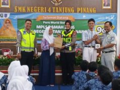 Police Goes To School Satlantas Polresta Tanjungpinang Edukasi Keselamatan Berlalu Lintas kepada Pelajar SMKN 4