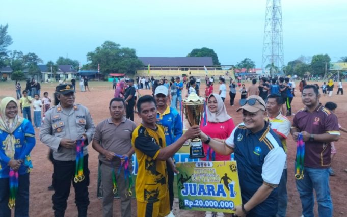Penutupan Turnamen Sepak Bola Desa Kelong Cup VII 2026 Berjalan Aman, PSM FC Juara, Polres Bintan Perkuat Pengamanan