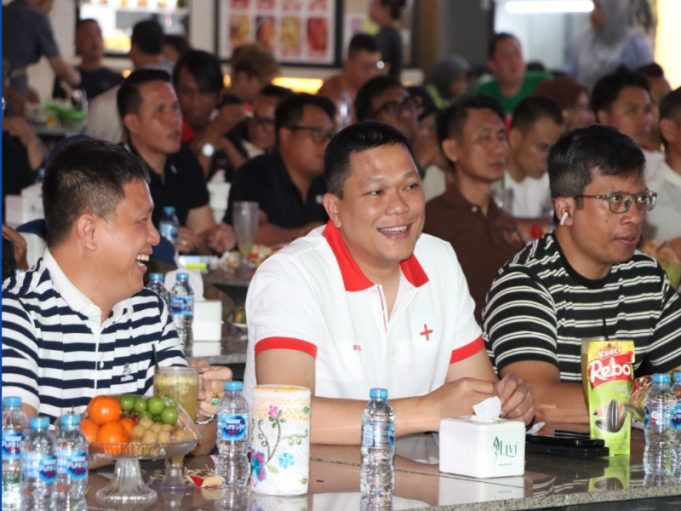 Kapolresta Barelang Nobar Piala AFF 2026 Bersama Insan Pers, Perkuat Sinergi Polri dan Media di Batam