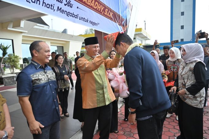 Kapolda Sumbar Berganti, Gubernur Sambut Kedatangan Irjen Pol Djati Wiyoto Abadhy