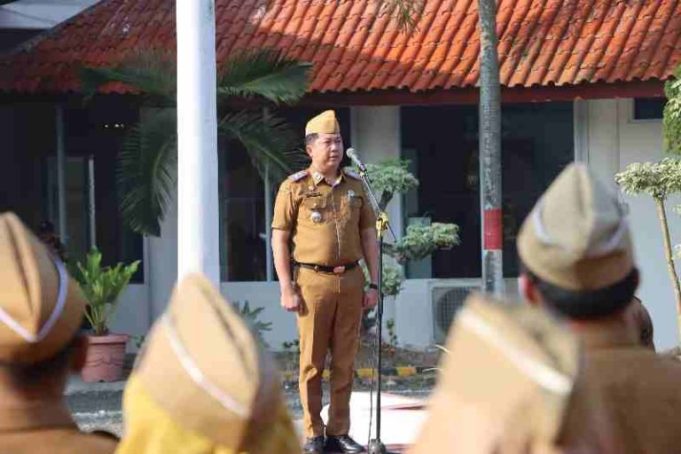 Sekda Pimpin Apel Mingguan yang Diikuti Seluruh ASN Lampung Tengah