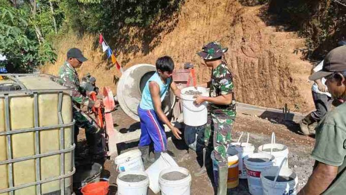 Pembangunan Jalan Cor Blok Jadi Sasaran TMMD Kodim Purworejo