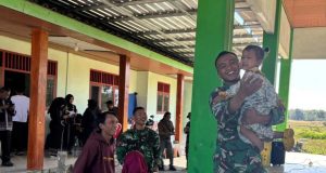 Keceriaan Anak-anak Warnai Kegiatan Satgas TMMD 129 Bojonegoro di Balai Desa Kesongo