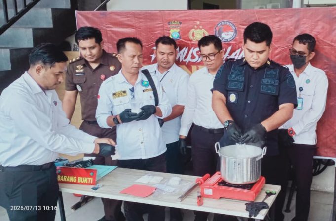 Satresnakoba Polres Karimun Musnahkan Narkotika Sabu Seberat 747,26 gr