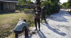 TMMD 129 Bojonegoro, Keringat Bersama di Balik Kokohnya Jalan Cor Beton Kedungpandan