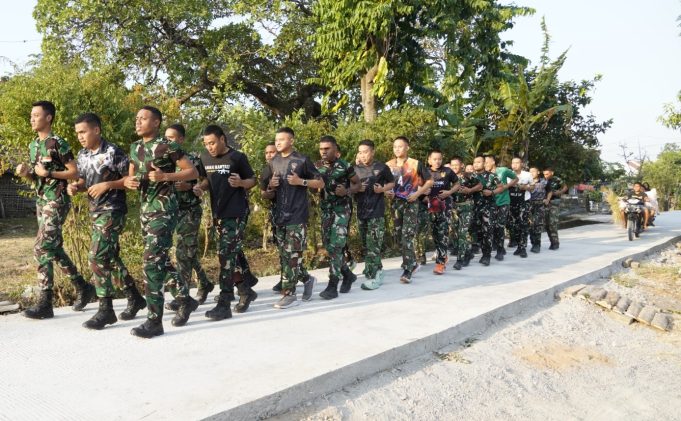 TMMD 129 Bojonegoro: Binsik Sore di Jalan Beton Baru Kedungpandan, Jaga Fisik – Hati Rakyat