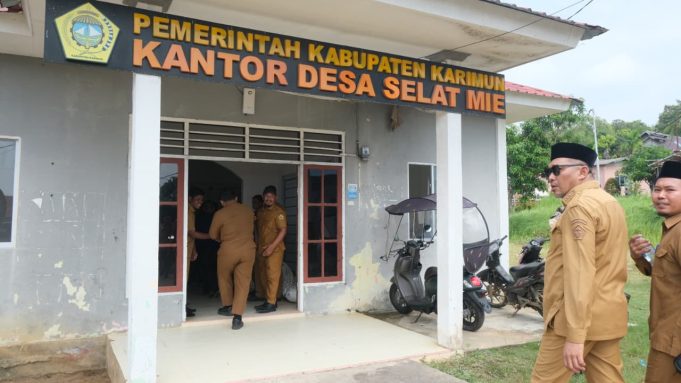 Tinjau Wilayah 3T, Wabup Karimun Bawa Solusi Nyata untuk Pendidikan – Konektivitas Warga