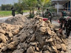 TMMD 129 Bojonegoro: Satgas dan Warga Kompak Rehab Rumah Mbah Kardo