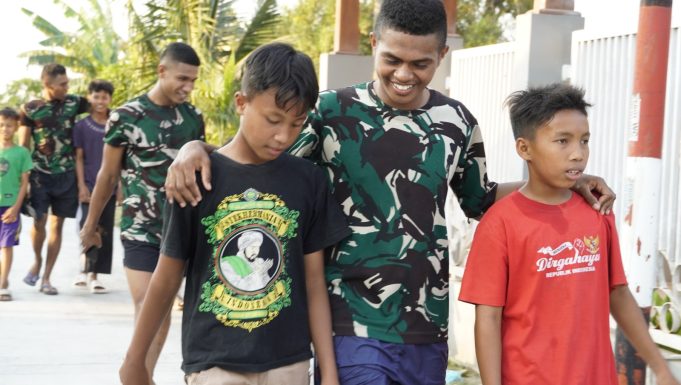 Gelak Tawa Anak-Anak di Atas Jalan Mulus TMMD 129 Bojonegoro, Rangkul Harapan di Pelosok Desa