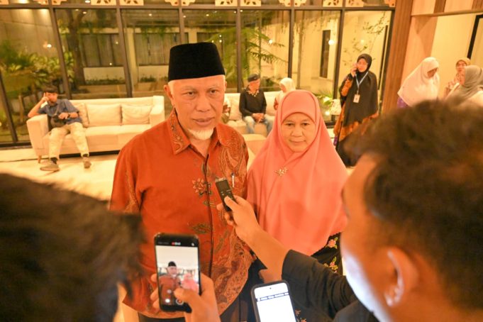 Gubernur Mahyeldi Pastikan Perbaikan Ruas Jalan Manggopoh–Padang Luar Segera Dimulai