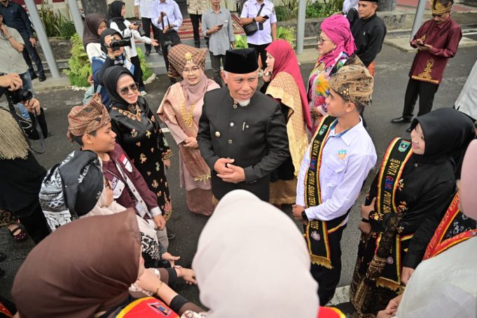 Ketahanan Keluarga Jadi Kunci Generasi Emas 2045, Gubernur Minta Perda Segera Diimplementasikan