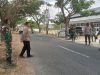 TMMD 129 Bojonegoro, TNI-Polri Bersinergi bantu Pengamanan Pembongkaran Bangunan untuk Rest Area