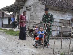 Sahabat Anak: Kehadiran Satgas TMMD 129 Bojonegoro Bawa Keceriaan bagi Bocah Kesongo