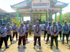 TMMD 129 Bojonegoro: Linmas Kesongo Siap Siaga, TNI Turun Tangan Asah Kemampuan Baris Berbaris