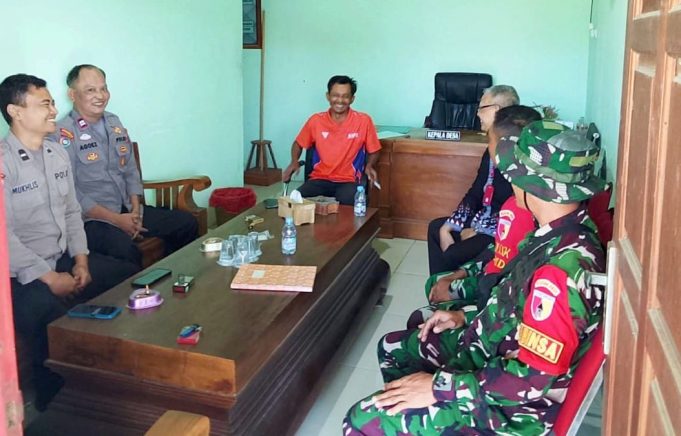 Runtuhkan Sekat, Silaturahmi Hangat Satgas TMMD 129 Bojonegoro Sukses Bangun Kedekatan Dengan Masyarakat