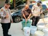 Kapolsek Tanjungpinang Kota Pimpin Distribusi 5.000 Liter Air Bersih untuk Warga Terdampak Kemarau