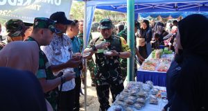 Tim Wasev TMMD 129 Bojonegoro Borong dan Bangkitkan UMKM Lokal