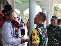 Saat Bintang Satu – Warga Bersujud Bersama, Potret Kebersamaan Tim Wasev TMMD 129 Bojonegoro