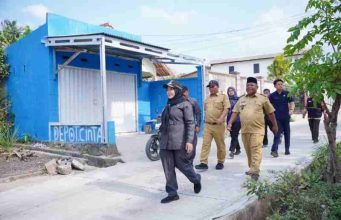 Wali Kota Eva Dwiana Tinjau Hasil Perbaikan Jalan Wala Kuba Kelurahan Way Laga