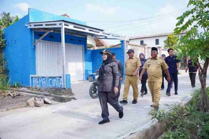 Wali Kota Eva Dwiana Tinjau Hasil Perbaikan Jalan Wala Kuba Kelurahan Way Laga