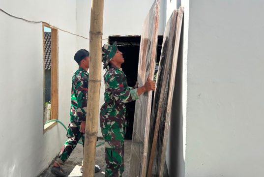 Memasuki Fase Final, Renovasi Rutilahu TMMD 129 Bojonegoro di Rumah Pak Koko Dikebut