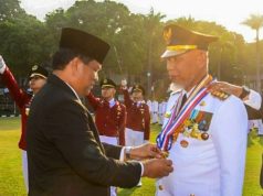 Gubernur Mahyeldi Raih Penghargaan Kartika Pamong Praja Madya dari IPDN