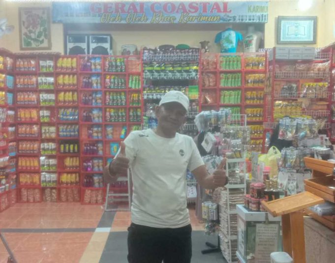 Ketua DPC Gamawa Karimun Apresiasi ke UMKM yang Ikuti Pameran di Malaysia