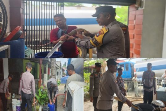 Polsek Tanjungpinang Timur Distribusikan Air Bersih untuk 115 KK Terdampak Kekeringan