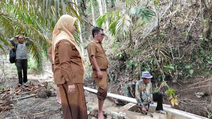 Pemulihan Lahan Pertanian, Pemkab Agam Perbaikan Irigasi Perpipaan di Salareh Aia