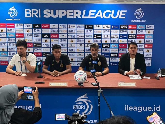 Bhayangkara FC Berbagi Poin dengan Persebaya di Laga Perdana Super League
