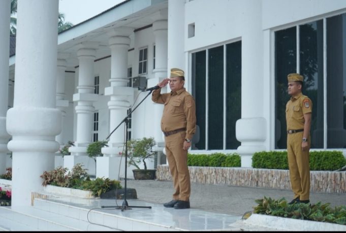 Wakil Bupati Asahan Pimpin Apel Gabungan Bulan September, Tekankan Kerjasama Tim dan Kebersihan Lingkungan