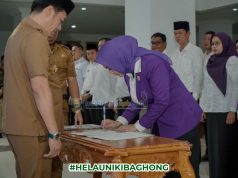 Bupati Pesibar Hadiri Rapat Koordinasi Tim Pembina Posyandu