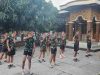 Guna Menjaga Kebugaran dan Stamina, Personel Satgas TMMD Rutin Lakukan Jogging dan Bermain Voli Setiap Sore