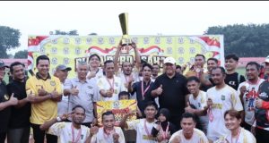 Bupati Asahan Resmi Tutup Turnamen Sepak Bola Piala DPRD Antar Kecamatan Usia 35+ Tahun 2026